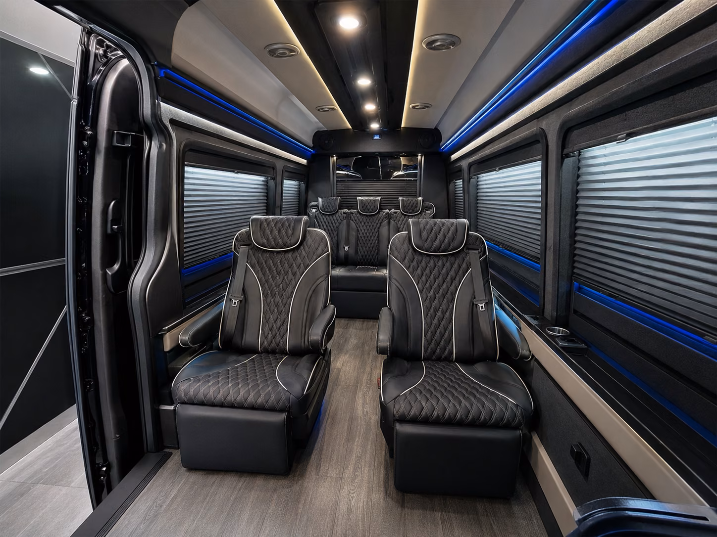 finding the right airport shuttle bus for your irvine group